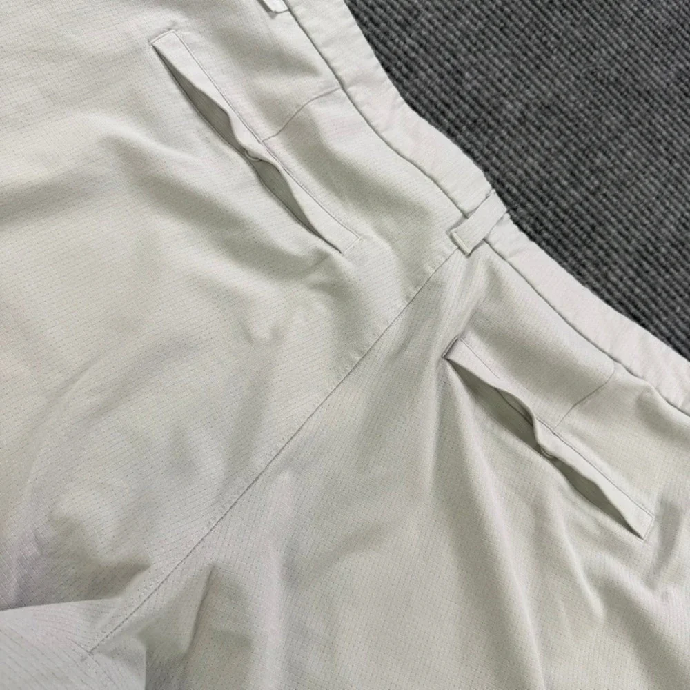 Lululemon Commission Golf Shorts Mens 34 Light Grey Ventlight Mesh Casual Chino